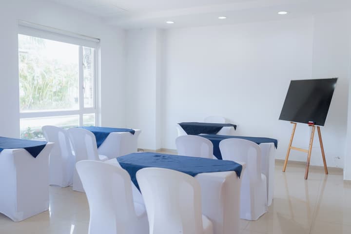 Sanha Plus Hotel