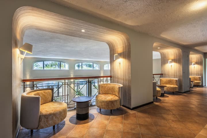 Mauricia Beachcomber Resort & Spa