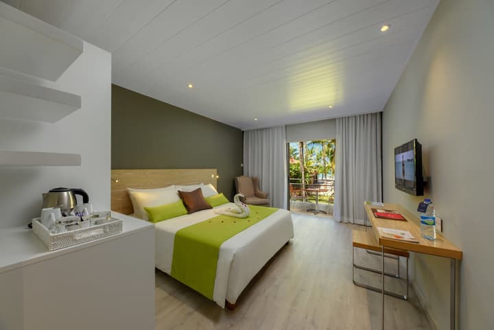 Mauricia Beachcomber Resort & Spa