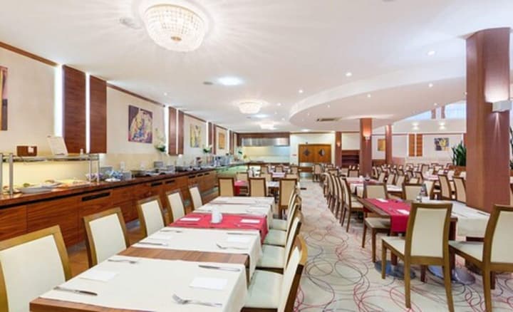 Hotel Boss