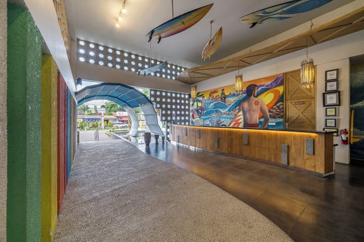Bliss Surfer Hotel Legian