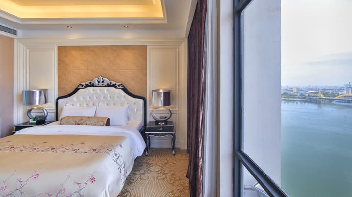 Brilliant Hotel