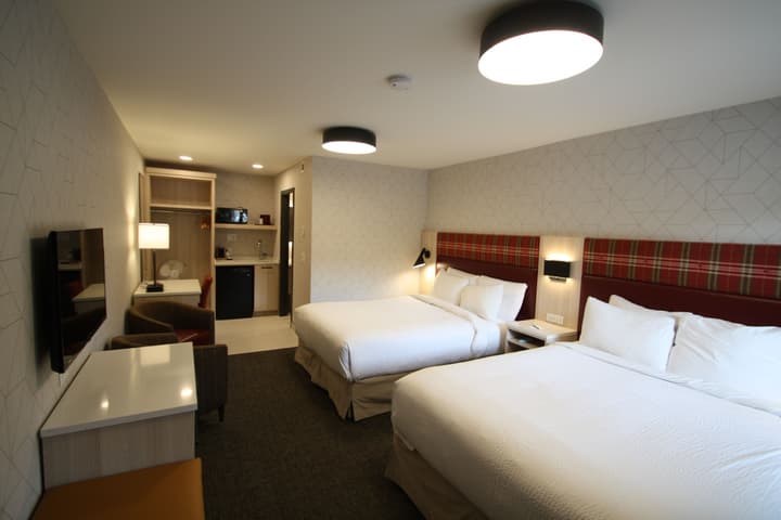 Mountaineer Lodge
