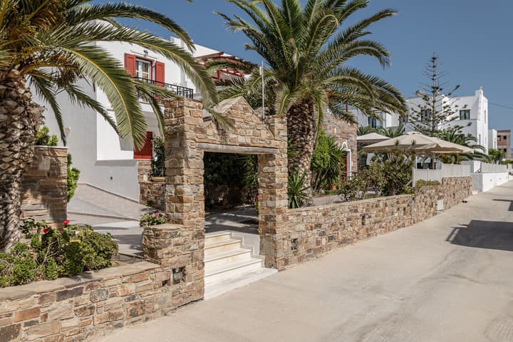 Annita's Village Hotel