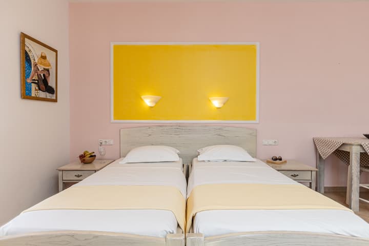 Annita's Village Hotel