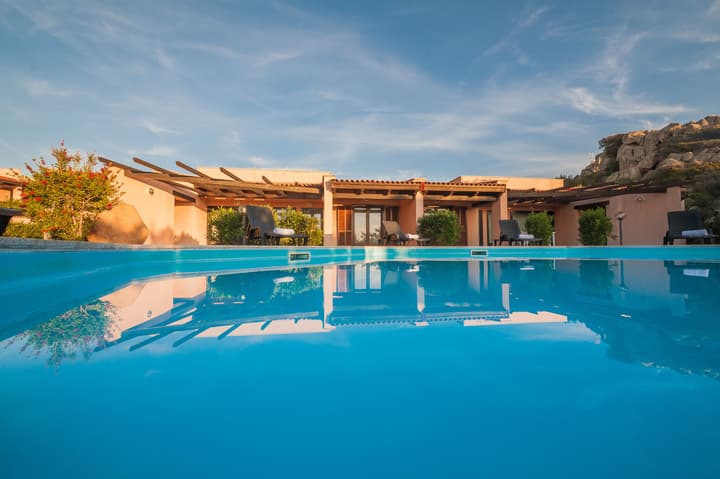 Gravina Residence - Villas & Apartments