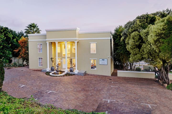 Bell Rosen Guesthouse