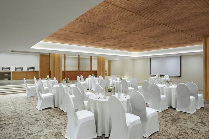 The Fern Residency Mumbai, The Acres Chembur, Series by Marriott