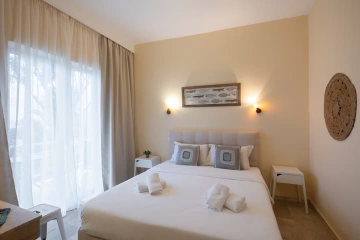 Aurora Beach Hotel