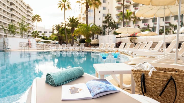 Ona Palm Beach