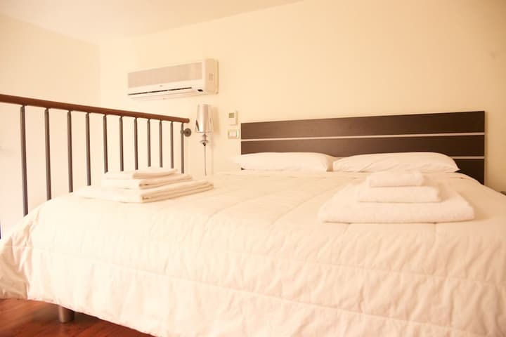 Apollo Suites