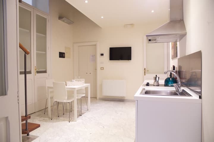 Apollo Suites