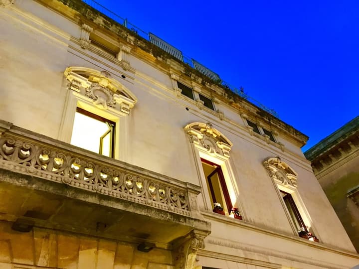 Apollo Suites