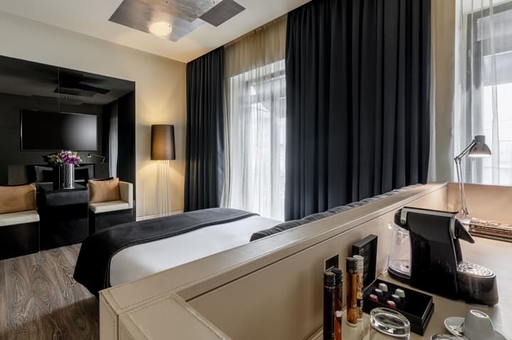 9Hotel Mercy