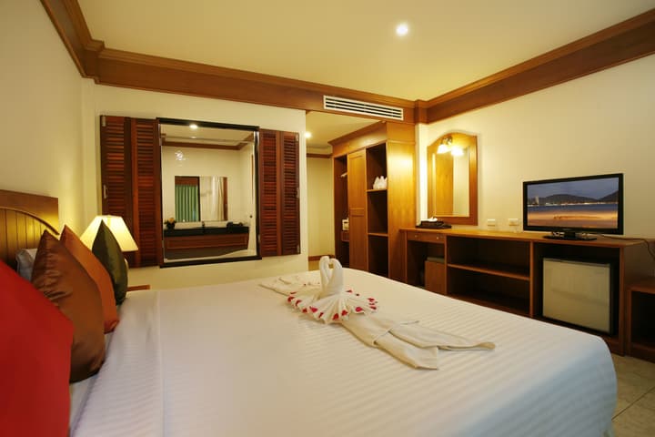 Jiraporn Hill Resort