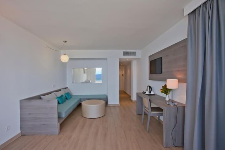 Aparthotel Playa Dorada