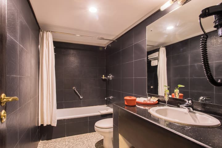 Hotel Tibet International