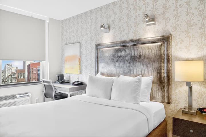 Times Square West Hotel, BW Signature Collection