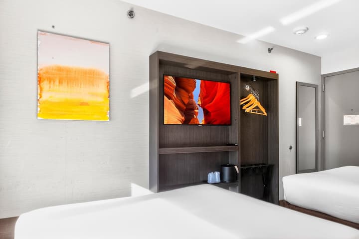 Times Square West Hotel, BW Signature Collection