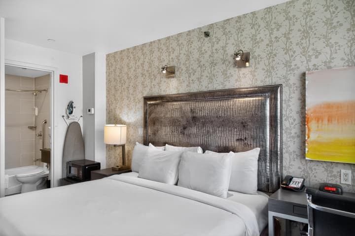 Times Square West Hotel, BW Signature Collection