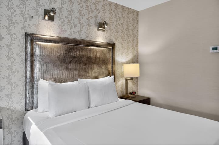 Times Square West Hotel, BW Signature Collection