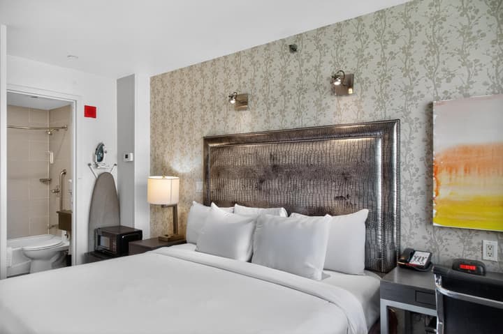 Times Square West Hotel, BW Signature Collection