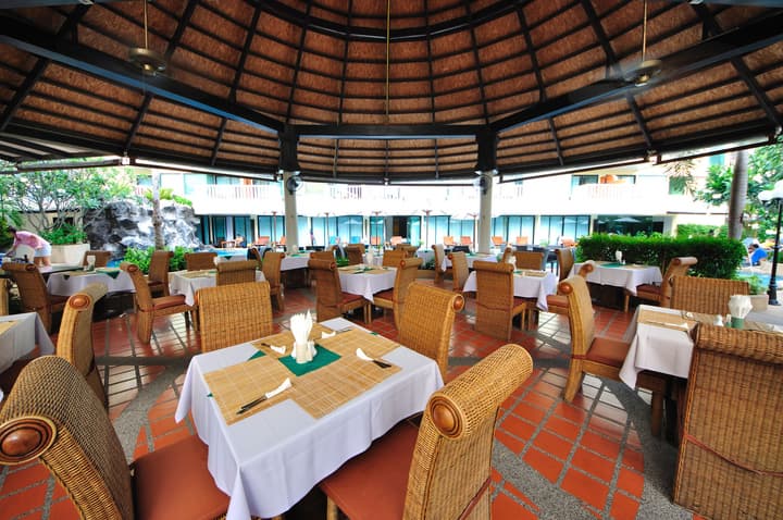 Palmyra Patong Resort