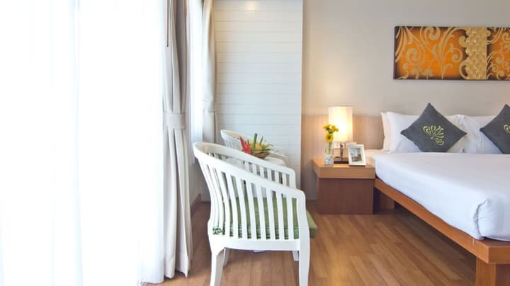Palmyra Patong Resort