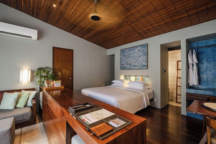 Hotel Komune and Beach Club Bali