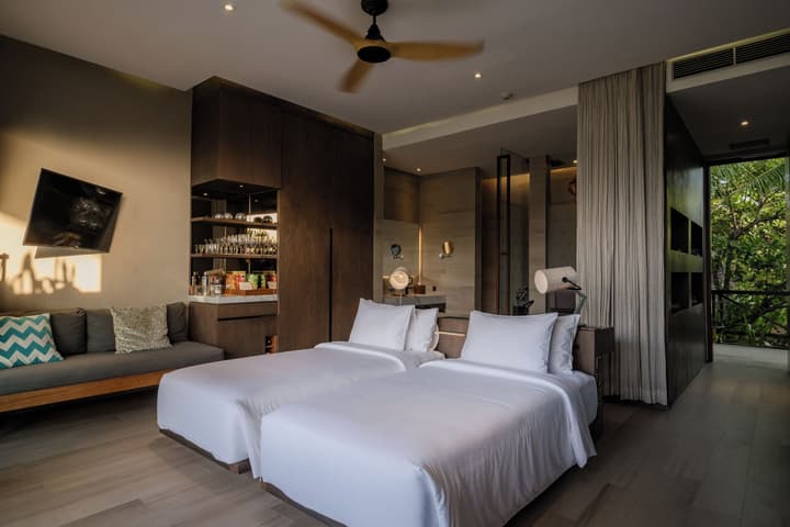 Hotel Komune and Beach Club Bali