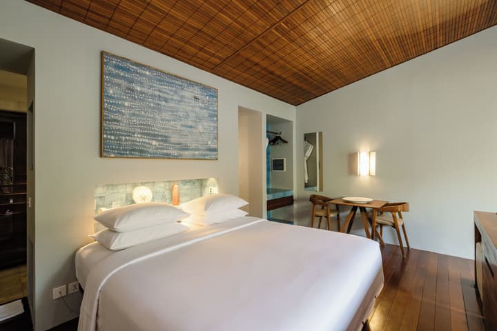 Hotel Komune and Beach Club Bali