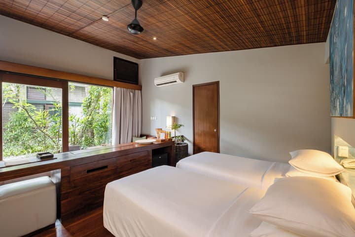 Hotel Komune and Beach Club Bali