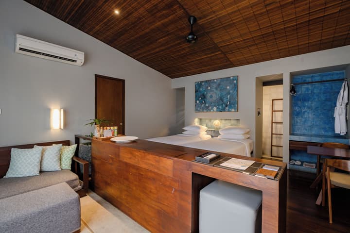 Hotel Komune and Beach Club Bali