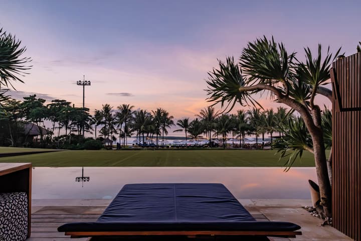 Hotel Komune and Beach Club Bali