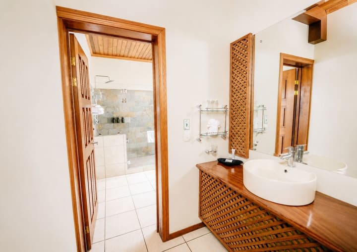 Ficus Sunset Suites