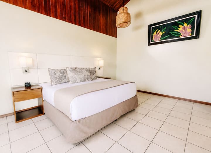 Ficus Sunset Suites