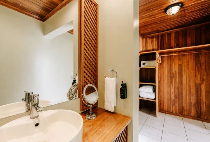 Ficus Sunset Suites