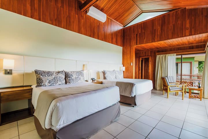 Ficus Sunset Suites