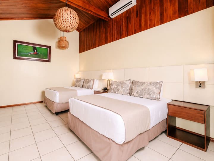 Ficus Sunset Suites