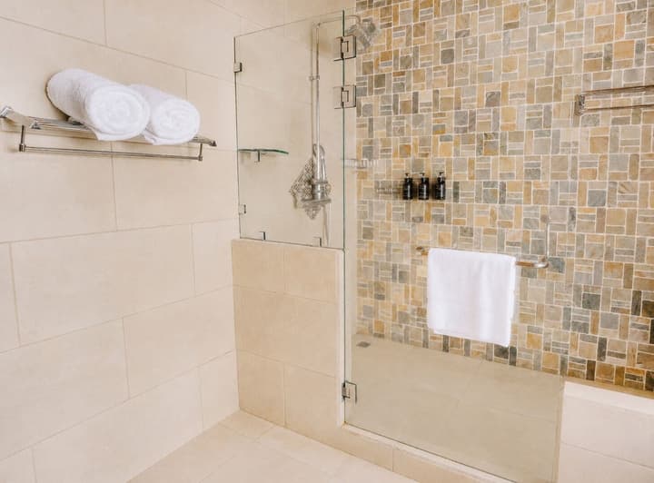 Ficus Sunset Suites