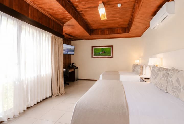 Ficus Sunset Suites