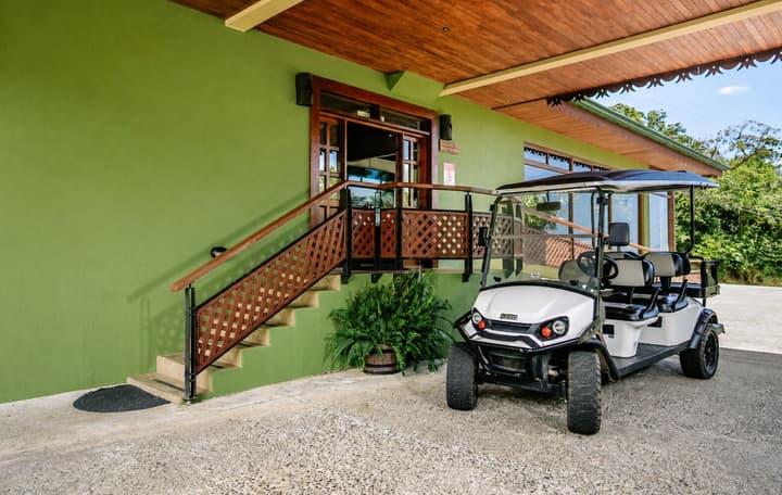 Ficus Sunset Suites