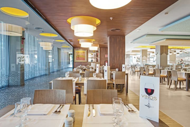 Hotel Riu Festival