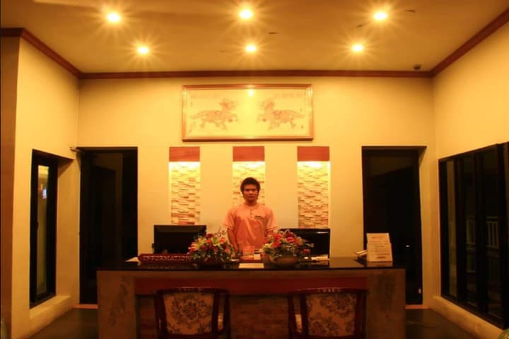 Honey Resort