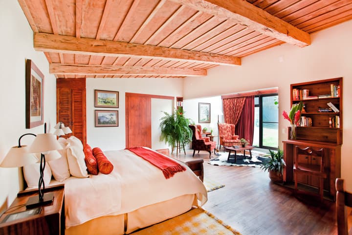 Poas Volcano Lodge