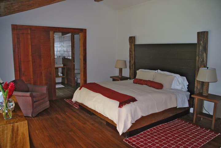 Poas Volcano Lodge