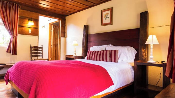 Poas Volcano Lodge