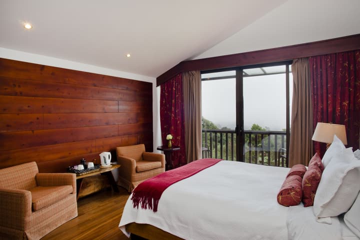 Poas Volcano Lodge