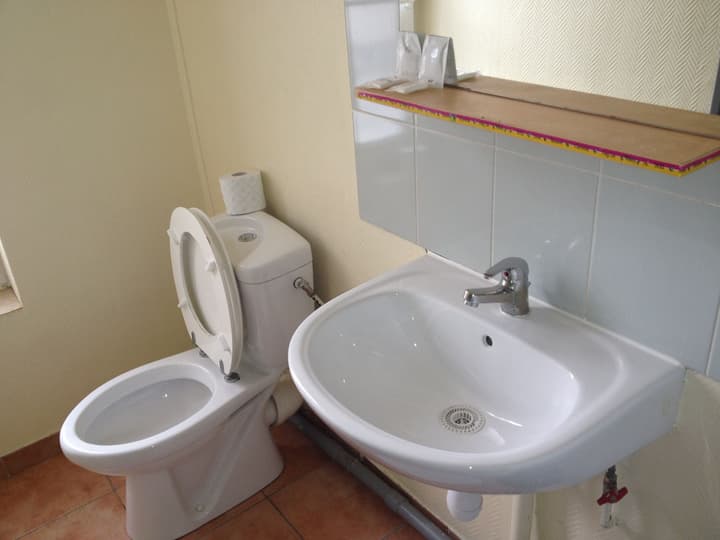 Au Royal Mad Hotel