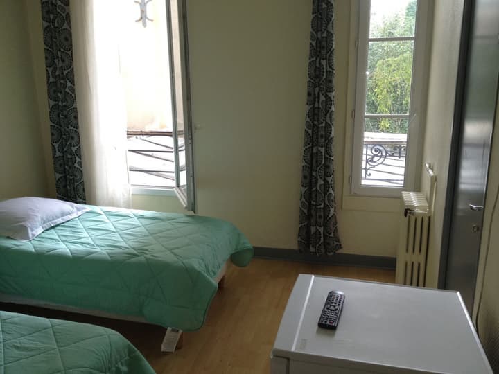 Au Royal Mad Hotel